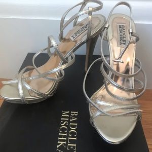Badgley Mischka size 7.5 New Gold Shoes